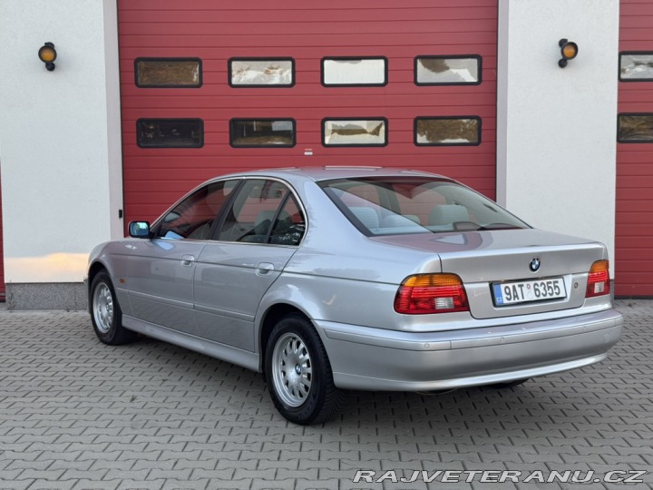 BMW 5 520iA LCI E39 2001