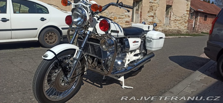 Suzuki GT 750 police 1976