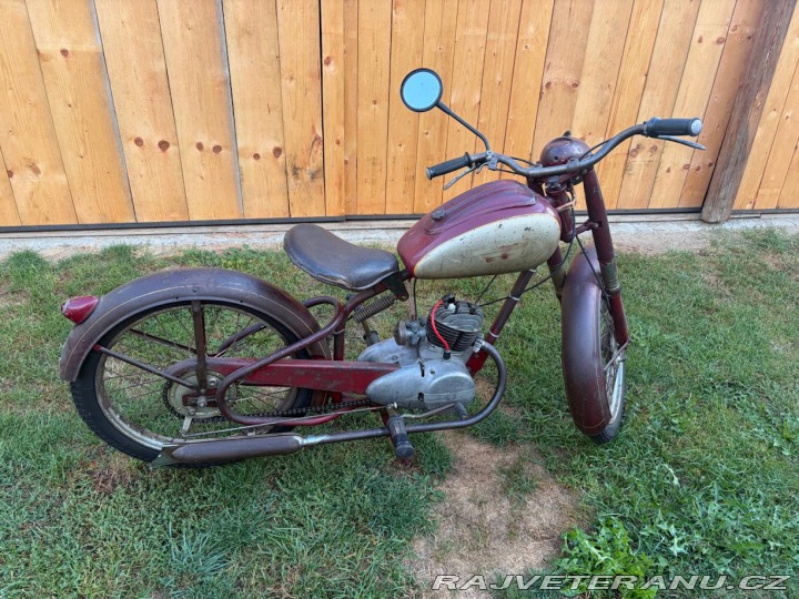 Ostatní značky Ostatní modely Manet 90 1949