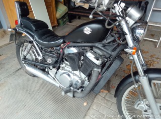 Suzuki VS intruder