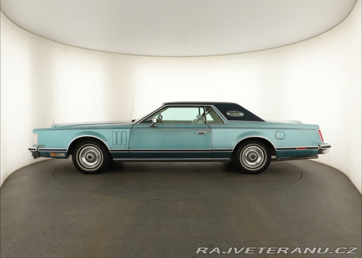Lincoln Continental 6.6 V8 kupé 1978
