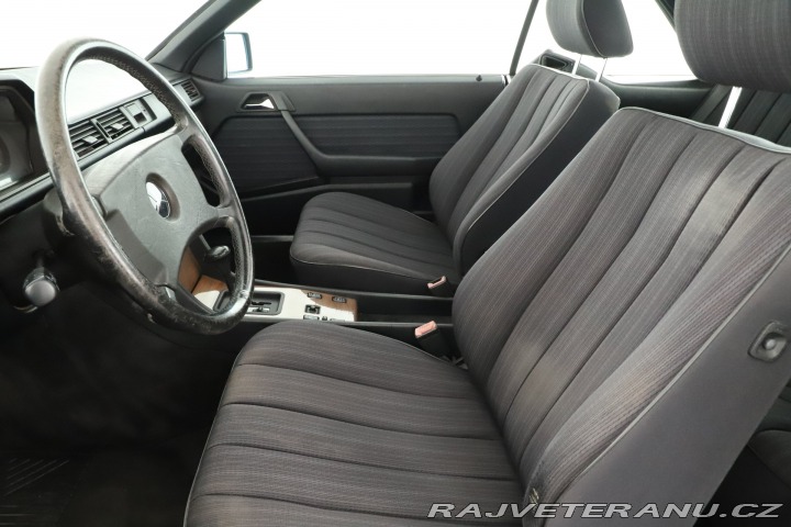 Mercedes-Benz 230 W124 230 CE 1989