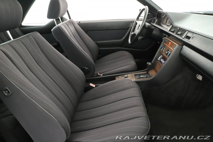 Mercedes-Benz 230 W124 230 CE 1989
