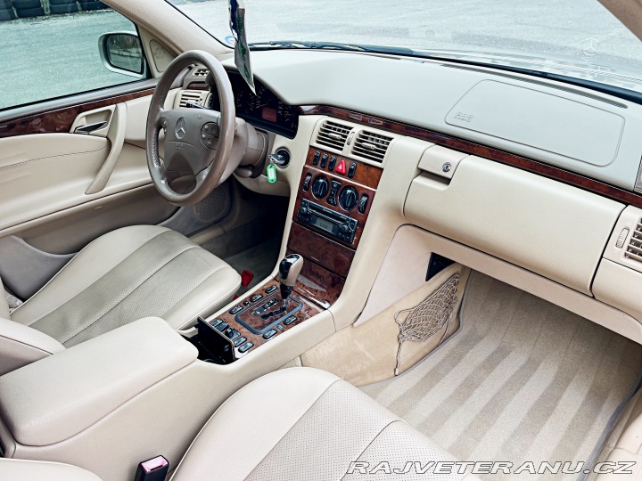 Mercedes-Benz E W210 PULLMAN BINZ 280 V6 2002