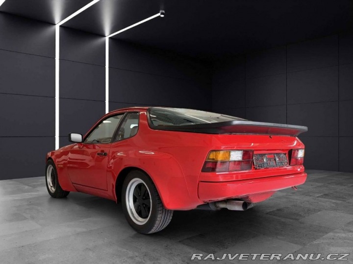 Porsche 924 Turbo 1976