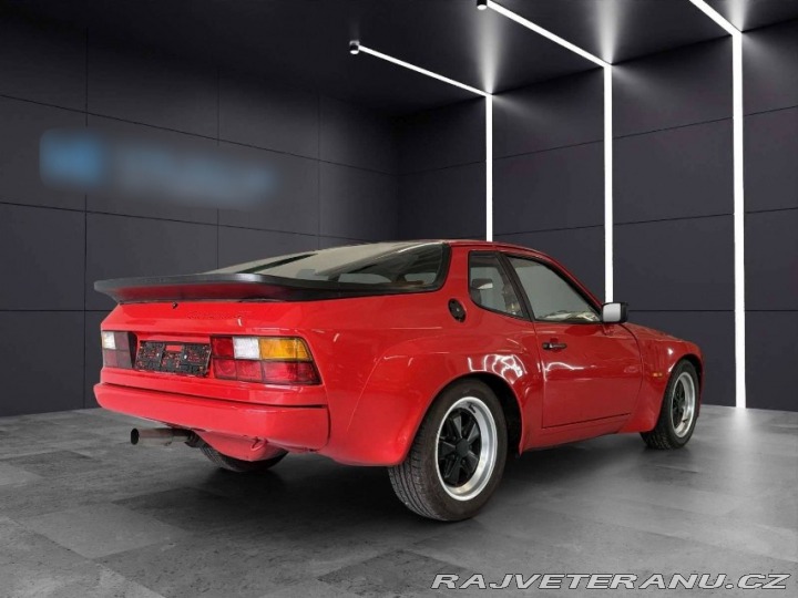 Porsche 924 Turbo 1976