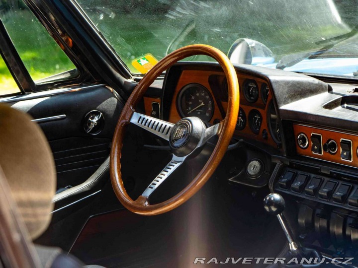 Fiat Dino 2400 V6 1974