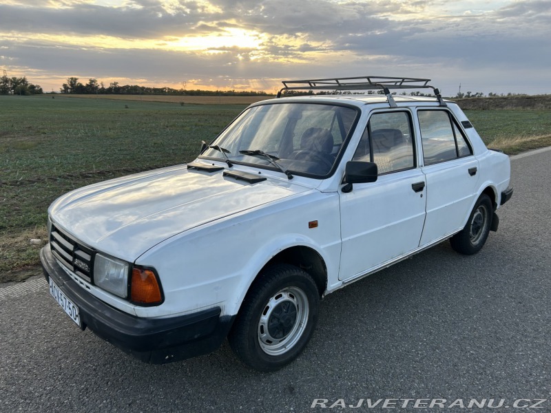 Škoda 120 L