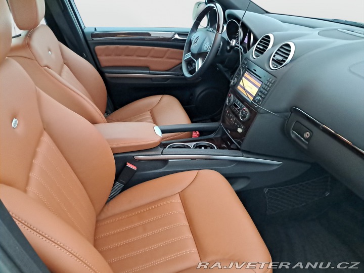 Mercedes-Benz Ostatní modely W164 MOPF ML 420 CDI 2008