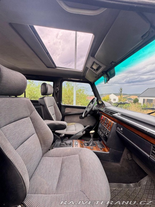Mercedes-Benz G MERCEDES-BENZ G 300 D 1990