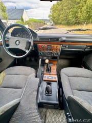 Mercedes-Benz G MERCEDES-BENZ G 300 D 1990