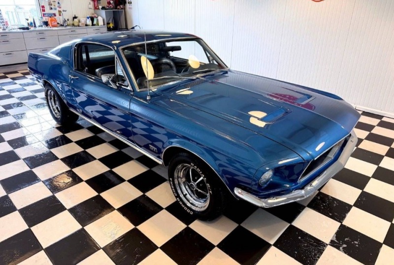 Ford Mustang Fastback