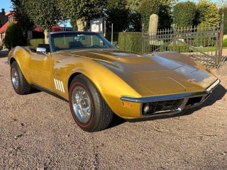 Chevrolet Corvette Stingray Convertible