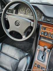 Mercedes-Benz E 300D W124 1991