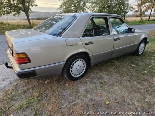 Mercedes-Benz E 300D W124 1991