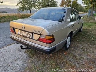 Mercedes-Benz E 300D W124 1991
