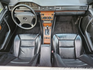 Mercedes-Benz E 300D W124 1991