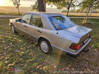 Mercedes-Benz E 300D W124 1991