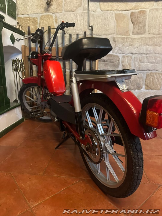 Ostatní značky Ostatní modely Veterán 1985