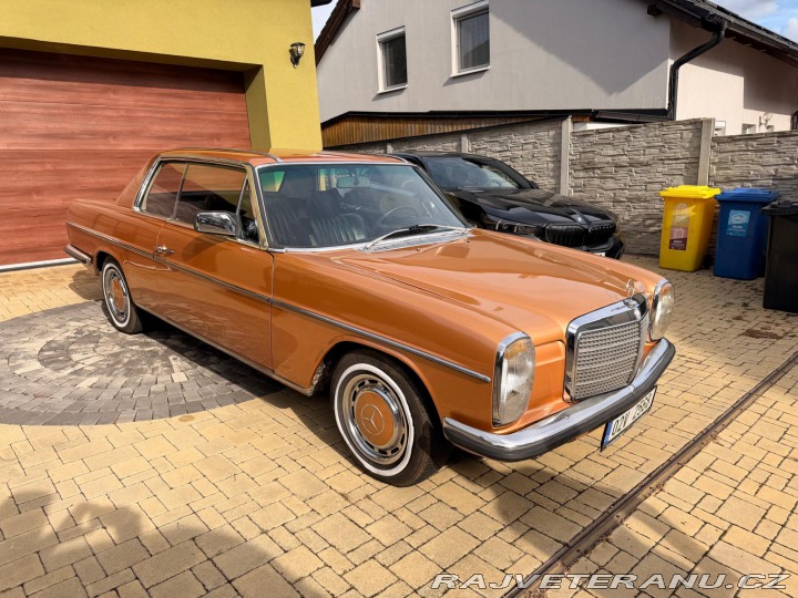 Mercedes-Benz 280 W114 1975
