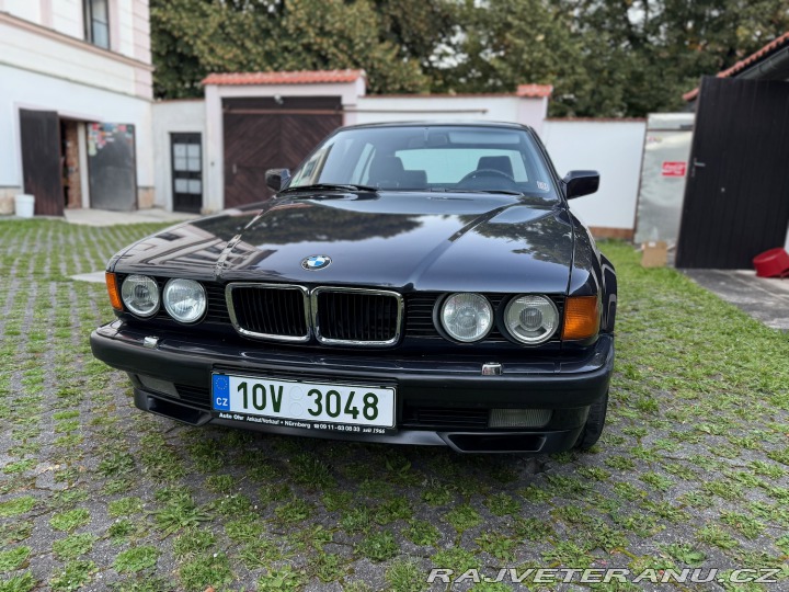 BMW 7 E32 750i V12 1991