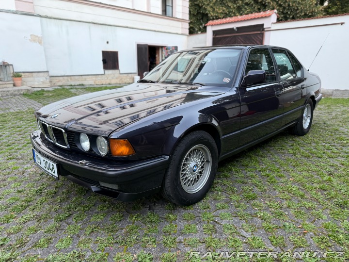 BMW 7 E32 750i V12 1991