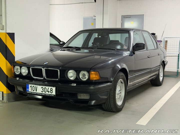 BMW 7 E32 750i V12 1991