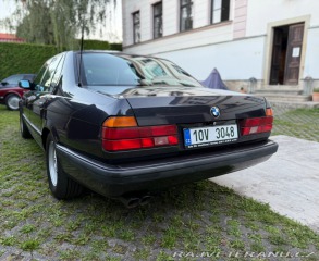 BMW 7 E32 750i V12 1991