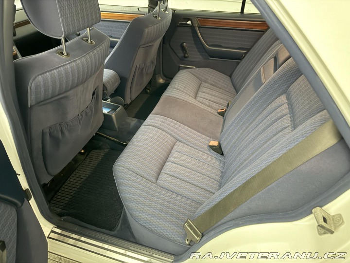 Mercedes-Benz E W124 1991