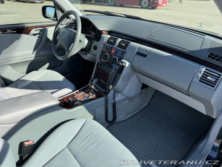 Mercedes-Benz 280 W210 2001
