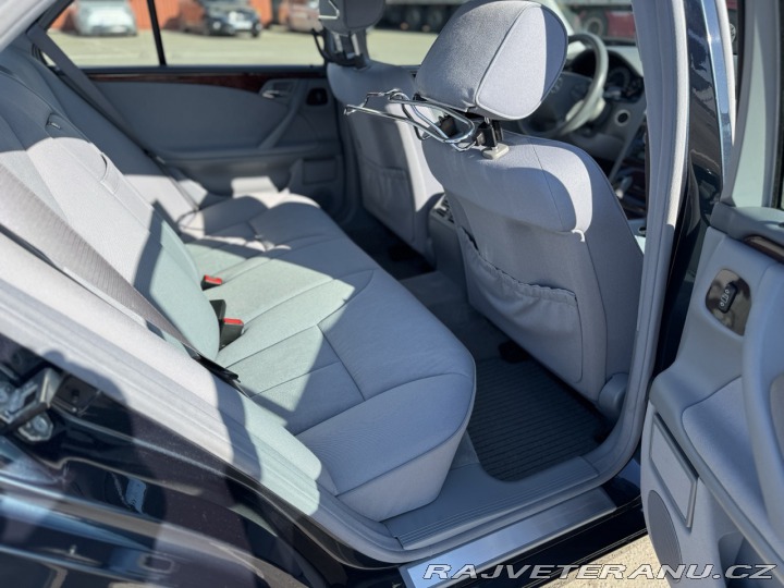 Mercedes-Benz 280 W210 2001