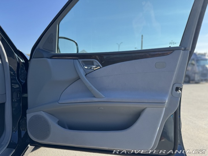 Mercedes-Benz 280 W210 2001