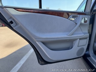 Mercedes-Benz 280 W210 2001