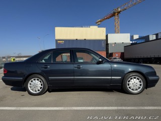 Mercedes-Benz 280 W210 2001