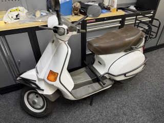   Vespa Cosa 200