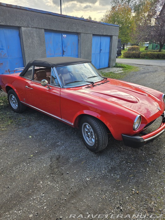 Fiat 124 Spider
