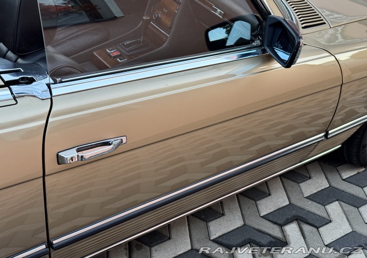 Mercedes-Benz SL SL 500 R107 Cabrio 180KW 1984