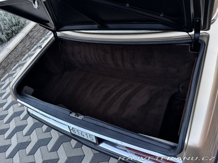 Mercedes-Benz SL SL 500 R107 Cabrio 180KW 1984