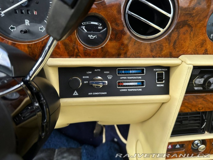 Rolls Royce Corniche  1989