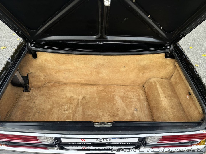 Mercedes-Benz 380 SL R107 1981