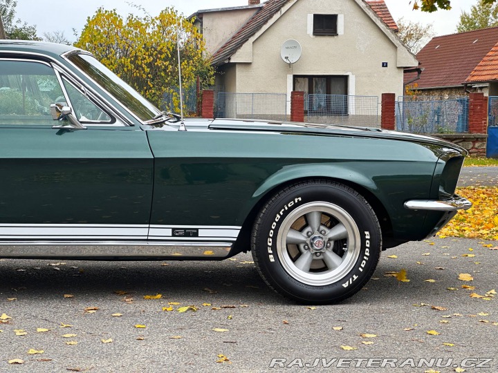 Ford Mustang Fastback „Bullitt“ GT paket, V8 289 1967