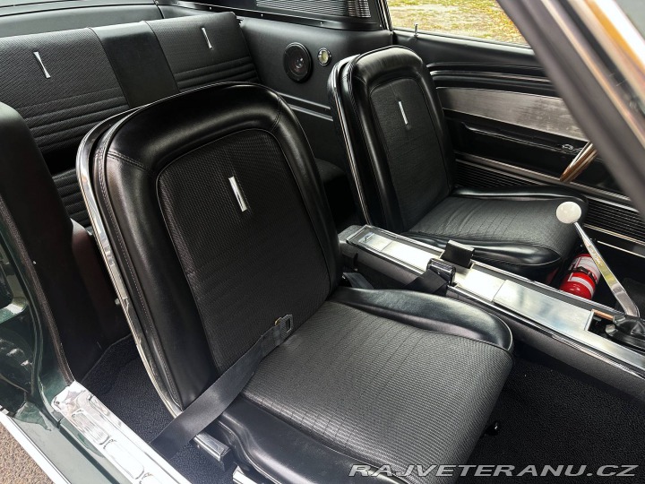 Ford Mustang Fastback „Bullitt“ GT paket, V8 289 1967