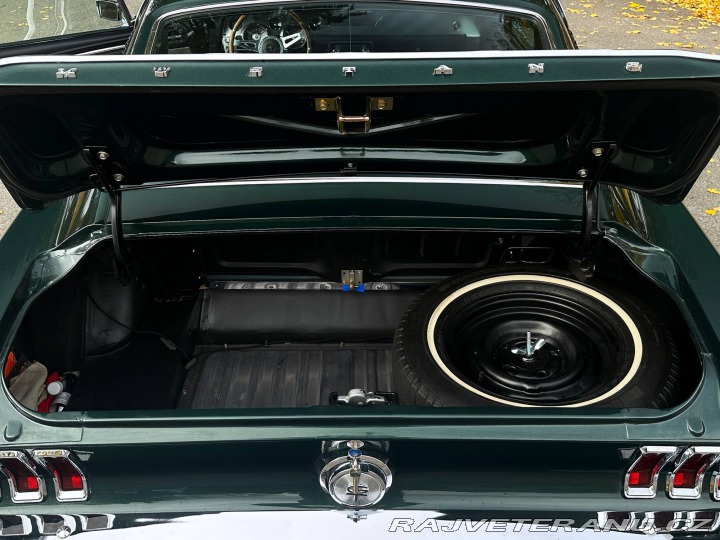 Ford Mustang Fastback „Bullitt“ GT paket, V8 289 1967