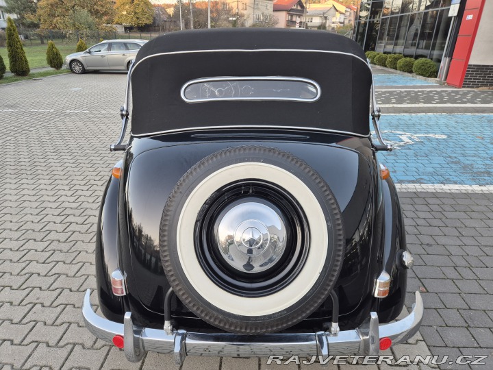 Mercedes-Benz 220 W187 1951