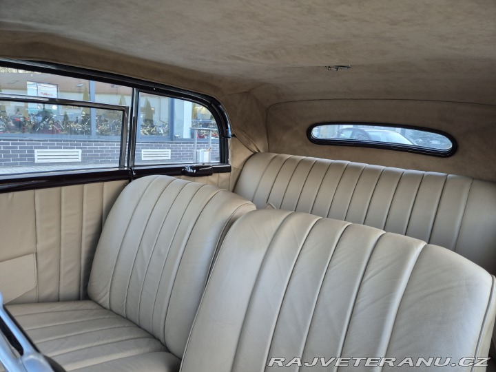 Mercedes-Benz 220 W187 1951