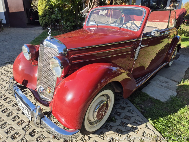 Mercedes-Benz 220 W187