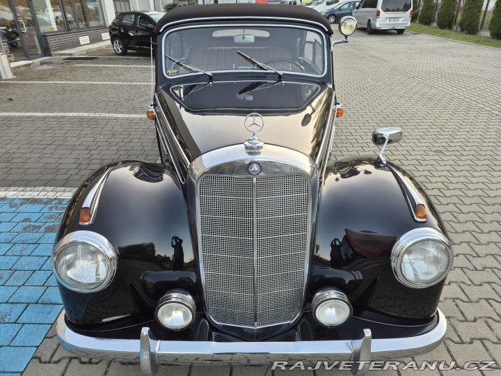 Mercedes-Benz 220 W187 1951