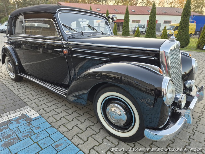 Mercedes-Benz 220 W187 1951