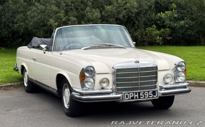 Mercedes-Benz 280 SE 3.5 Convertible (4) 1970