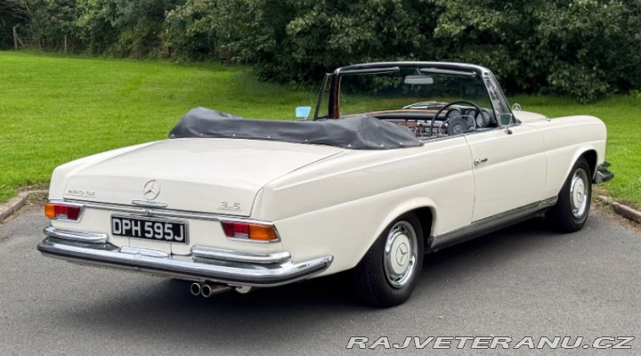 Mercedes-Benz 280 SE 3.5 Convertible (4) 1970